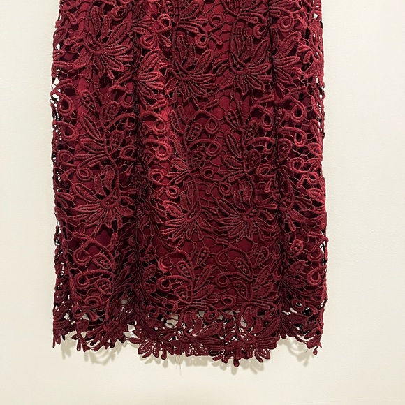 Women’s Dress - Picture 3 of 8